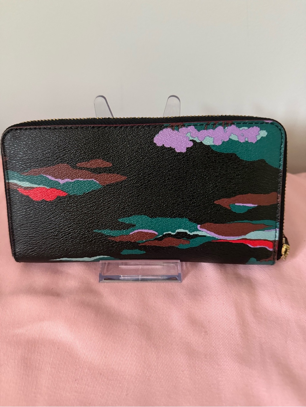 Coach Accordion Zip Wallet in Landscape Print - Picture 2 of 6